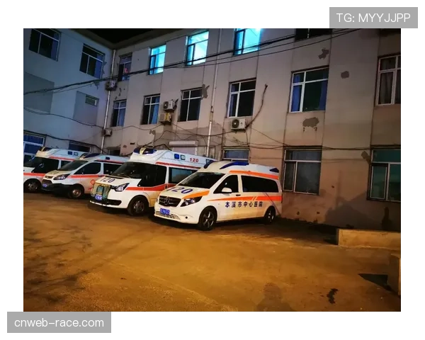 加的斯后卫法利在争顶中头部受伤,比赛暂停并由救护车送入医院